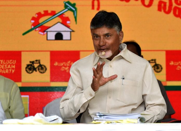 ఆక్వా రంగం కోసం సీఎం చంద్రబాబు లేఖలు.. కేంద్ర మంత్రుల ప్రశంసలు..