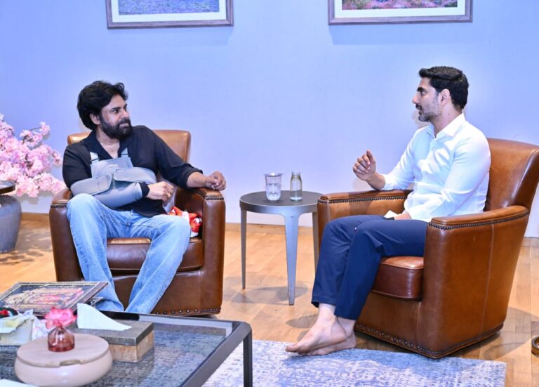 డిప్యూటీ సీఎం ప‌వ‌న్ క‌ళ్యాణ్‌ను ప‌రామ‌ర్శించిన మంత్రి నారా లోకేష్