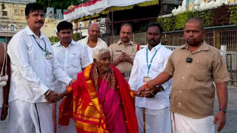 సామాన్య భక్తురాలికి.. శ్రీవారి వీఐపీ బ్రేక్ దర్శనం Chittoor Vip Break Darshan Of Srivaru For 116 Year Old Woman