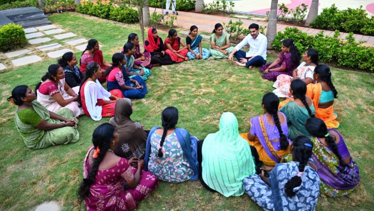 ప్రభుత్వ పాఠశాలలను చూసి అసూయపడేలా చేస్తాం  : మంత్రి లోకేష్
