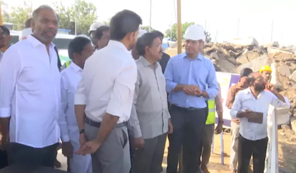 ఆంధ్రులు గర్వపడేలా అమరావతి నిర్మాణం Amaravati Krishna Ministers Inspect Construction Works In The Capital
