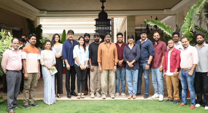 ‘అబ్జెక్షన్ మై లార్డ్’ ఒరిజినల్ ట్రైలర్ చూస్తుంటే ‘వకీల్ సాబ్’..‘న్యాయం కావాలి’ సినిమాలు గుర్తుకు వస్తున్నాయి- మెగాస్టార్ చిరంజీవి Megastar Chiranjeevi Launches The Trailer Of Telugu Zee5 Original Objection My Lord Notary Parasuram Chapter 1