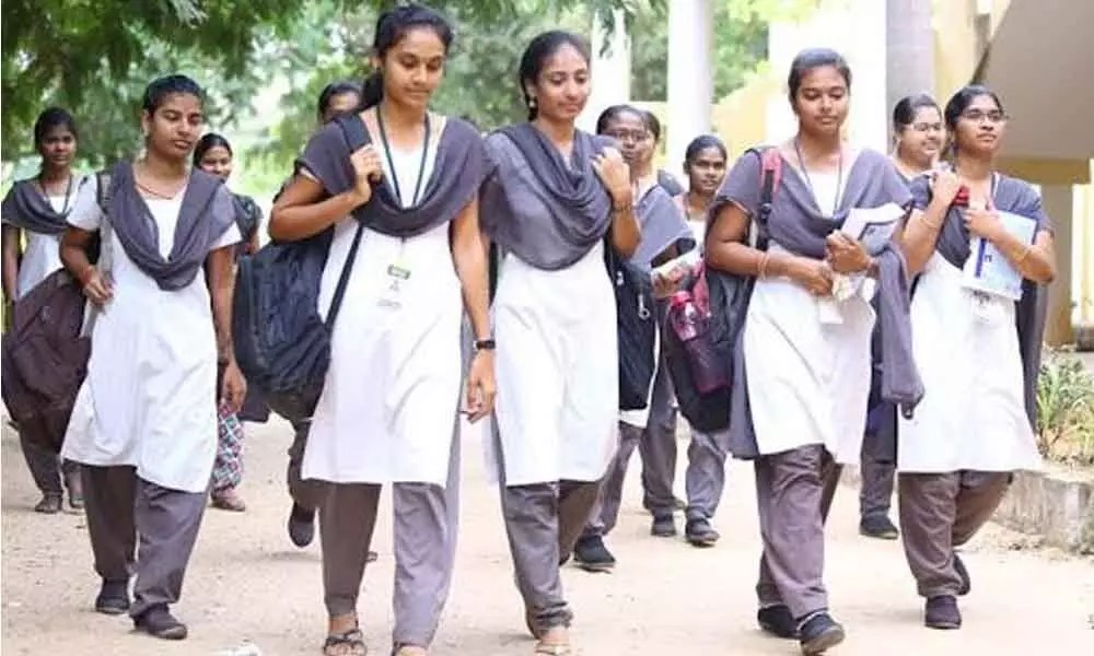 విద్యార్థులకు, కాలేజీలకు భారీ ఊరట..! Huge Relief For Students And Colleges