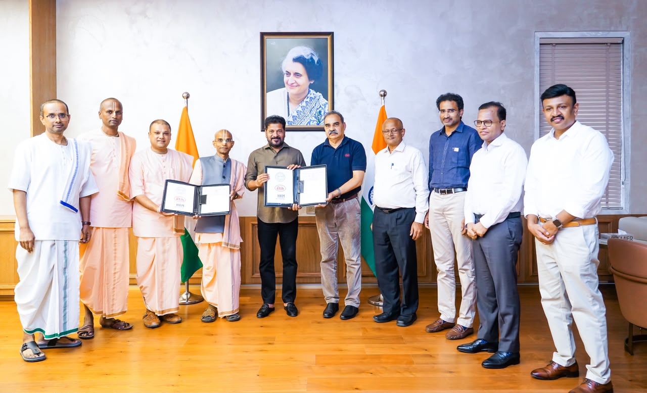 విద్యార్థుల బ్రేక్ఫాస్ట్ పథకానికి దివిస్, అరబిందో ఫార్మా విరాళం Divis And Aurobindo Pharma Donate Csr Funds To Student Breakfast Scheme