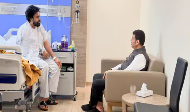 పవన్ కల్యాణ్‌ను పరామర్శించిన మహారాష్ట్ర సీఎం ఫడణవీస్