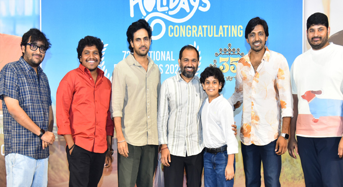 “35 చిన్న కథ కాదు” సినిమా టీమ్ ను అభినందించిన “సమ్మర్ హాలిడేస్” మూవీ టీమ్ Summer Holidays Team Congratulates The Team Of 35 Chinna Katha Kaadu On Winning Two National Awards By Felicitating Them