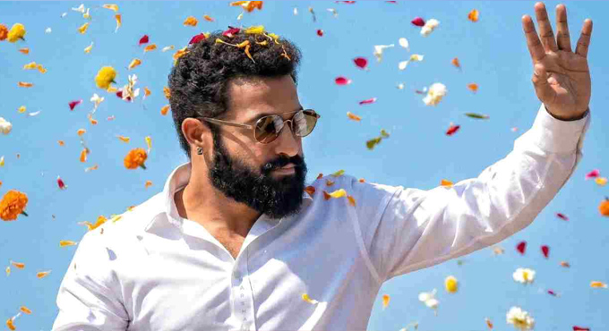 రాజకీయాల్లోకి ఎన్టీఆర్.. క్లారిటీ ఇచ్చిన అభిమాన సంఘం Ntrs Entry Into Politics Fans Association Clarifies The Matter