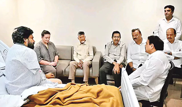 పవన్ కల్యాణ్ ను పరామర్శించిన సీఎం చంద్రబాబు Cm Chandrababu Calls On Pawan Kalyan