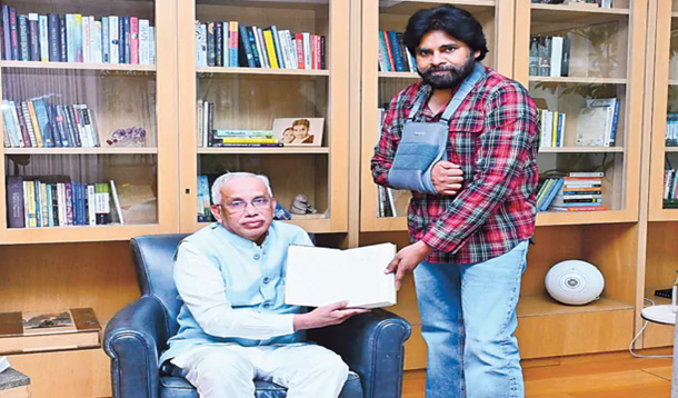 డిప్యూటీ సీఎం పవన్ కల్యాణ్ ను పరామర్శించిన గవర్నర్ Ap Governor Abdul Nazeer Meets Pawan Kalyan In Hyderabad Enquires About Health After Surgery