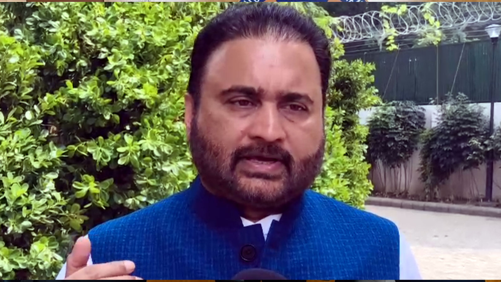 Mp Sana Satish Babu Slams Ys Jagan Over Mega Dsc Demands Cbi Probe Into Group 1 Irregularities