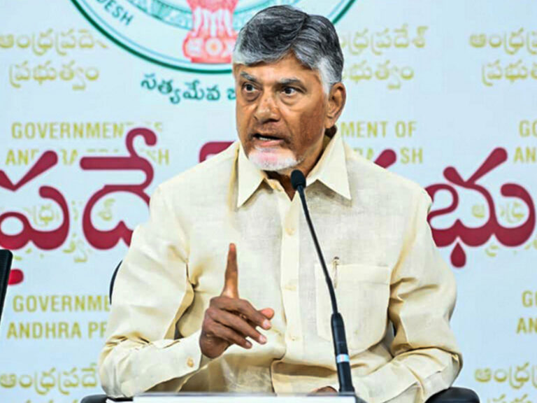 ఏపీలో మళ్లీ తెరపైకి క్రెడిట్ వార్.. జగన్ కు చంద్రబాబు స్ట్రాంగ్ కౌంటర్