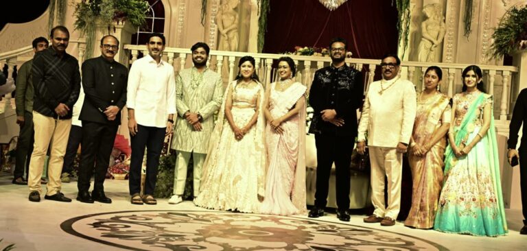 సీనియర్ ఐఏఎస్ కే.కన్నబాబు కుమారుడి వివాహ రిసెప్షన్ కు హాజరైన మంత్రి లోకేష్