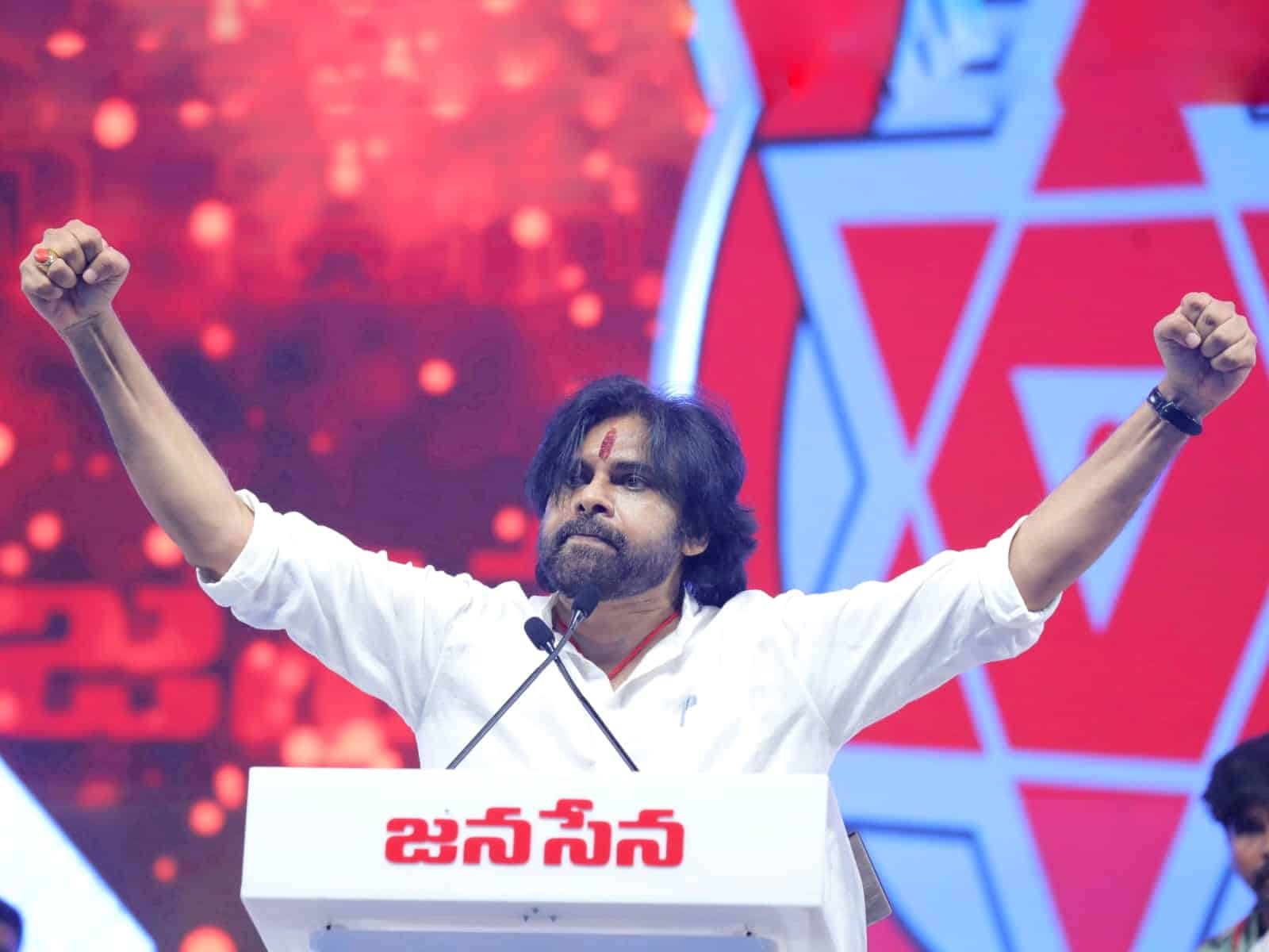 Jana Senas Target On Telangana Says To Fight Alone