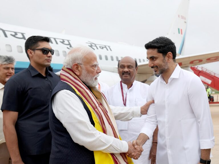 శభాష్…లోకేష్‌.. మంత్రి నారా లోకేష్ భుజం త‌ట్టిన ప్ర‌ధాని మోదీ