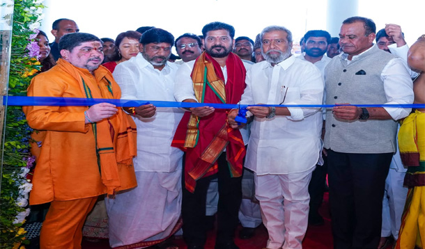 వచ్చే ఏడాది డిసెంబరు 9 నాటికి అన్నీ పూర్తి చేస్తాం : సీఎం రేవంత్ రెడ్డి A Hospital Every Six Months Chief Minister Revanth Reddy At The Inauguration Of Sanathnagar Tims