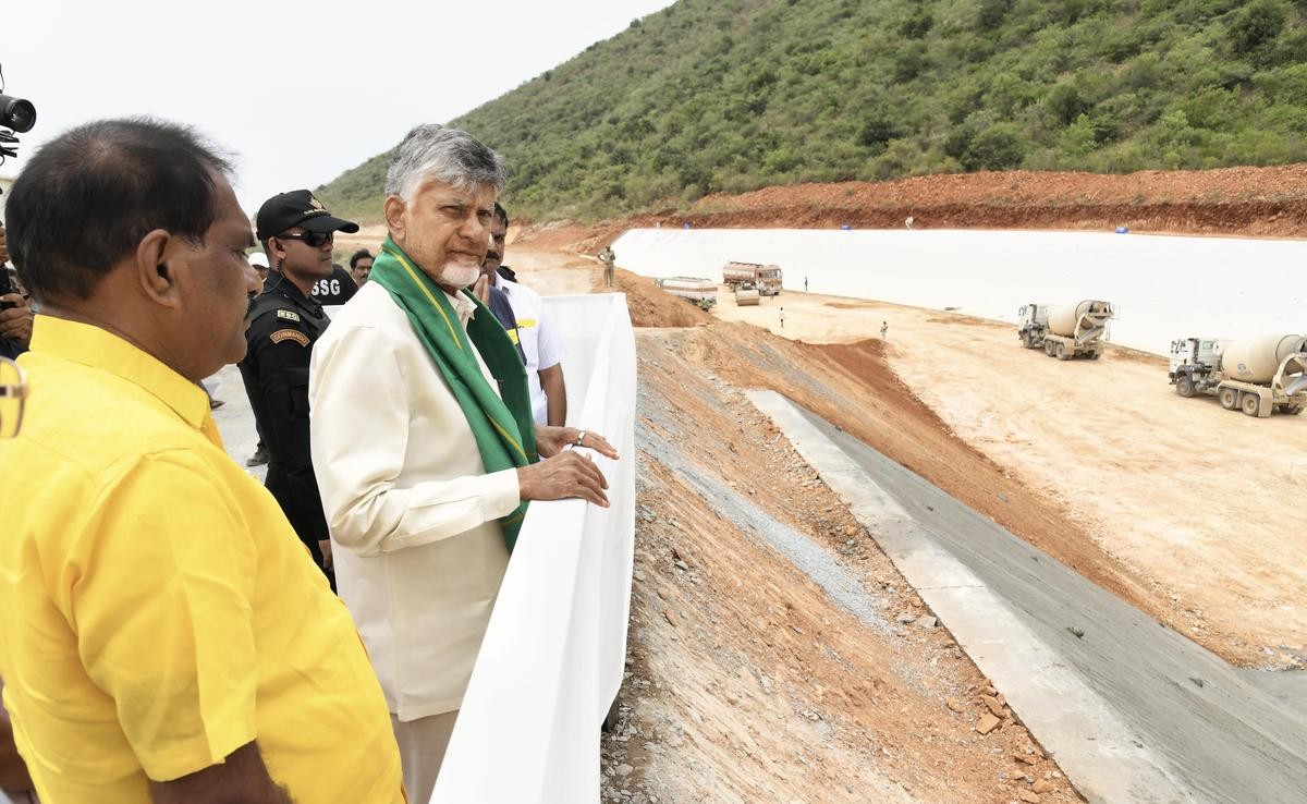 వెలిగొండ నిర్వాసితులకు చంద్రబాబు గుడ్ న్యూస్..! Chandrababu Brings Good News For Veligonda Project Evacuees