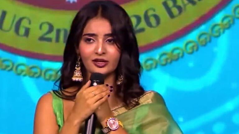 తెలుగు సంస్కృతిని ఏకం చేస్తున్నారు: అనన్య నాగళ్ల