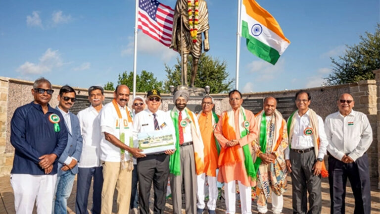 అమెరికాలో గాంధీ స్మారకం వద్ద ఘనంగా స్వాతంత్య్ర దినోత్సవ వేడుకలు!