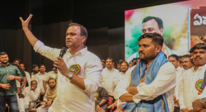 కోమటిరెడ్డి ‘ఆంధ్రా’ బాణం! కాంగ్రెస్‌ హైకమాండ్ గుస్సా..?