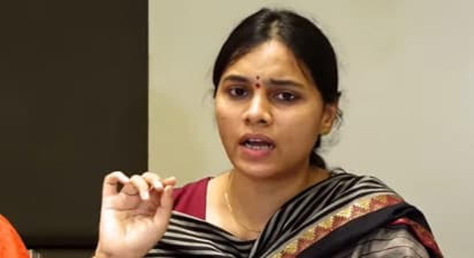 జోగి రమేష్ కుటుంబ వివాదం.. కోడలు మేఘన ఆరోపణలతో మరింత ముదిరిన వ్యవహారం.. Jogi Rameshs Family Dispute Situation Escalates Further Following Allegations By Daughter In Law Meghana