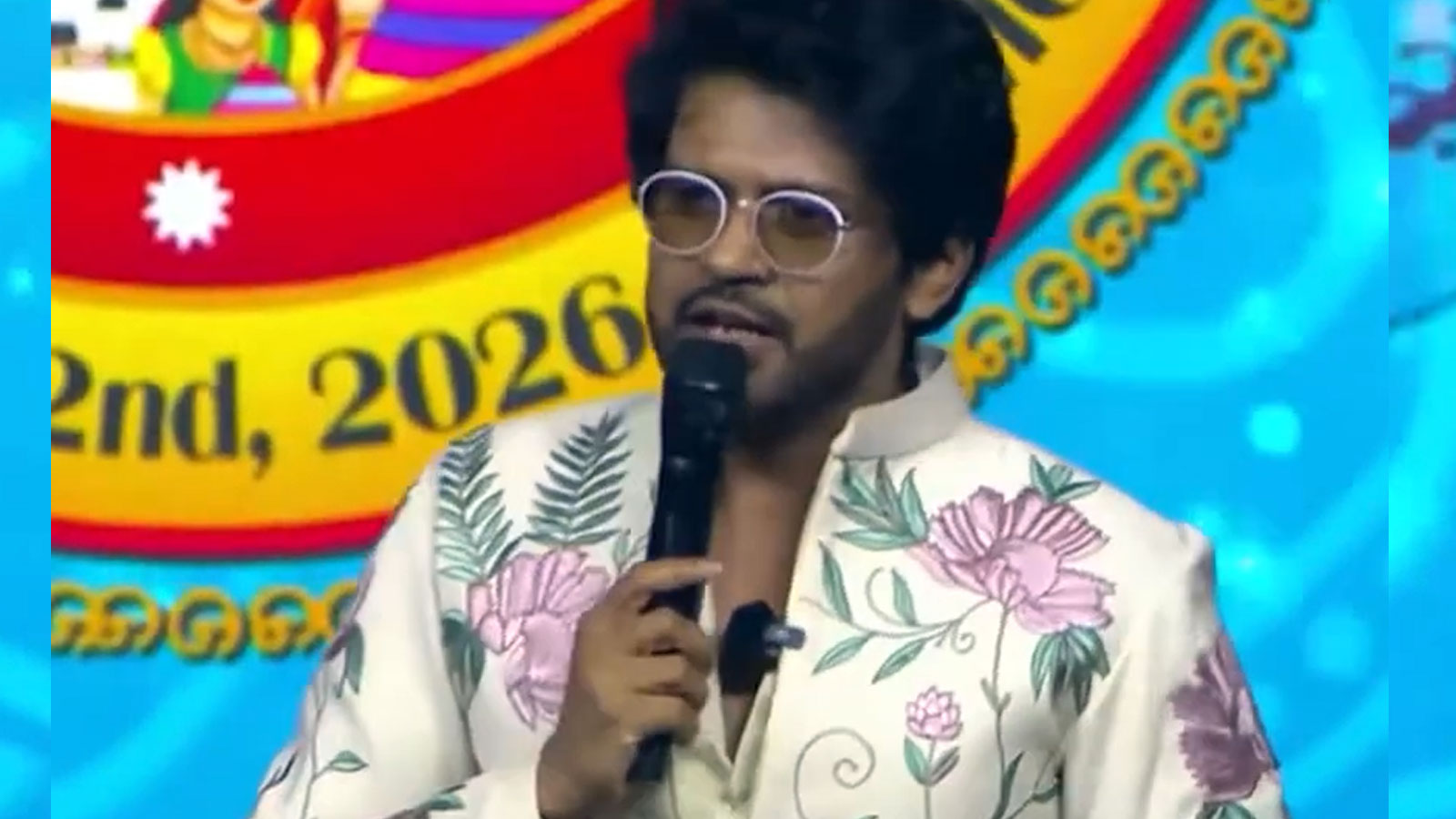 ఎన్నారై కష్టాలపై పంచ్లతో నవ్వించిన నవీన్ పోలిశెట్టి Actor Naveen Polishetty Delivers Hilarious And Energetic Speech At The 19th Ata Convention