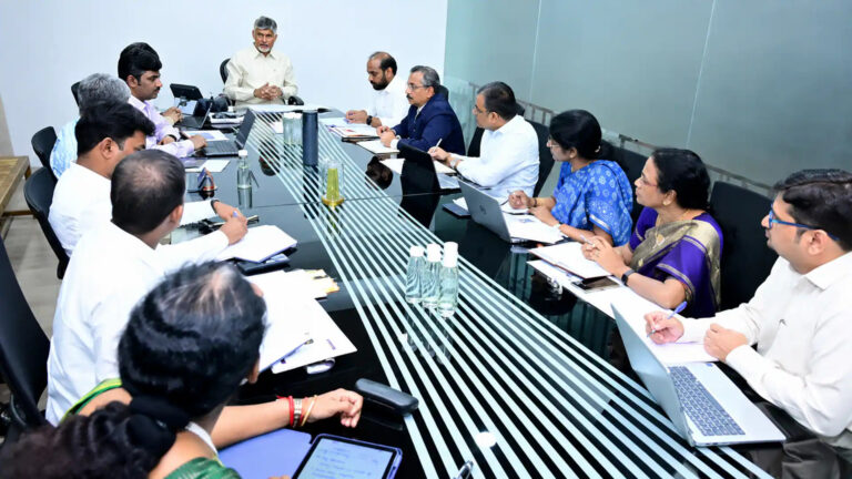 జనవరి 1 నుంచి రాష్ట్ర వ్యాప్తంగా  సంజీవని ప్రాజెక్టు అమలు : సీఎం చంద్రబాబు