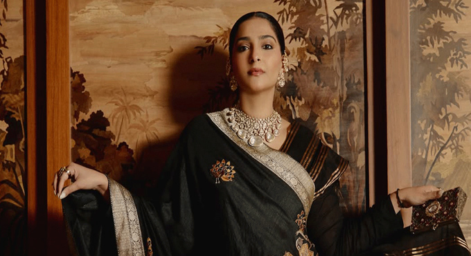 Sonam Kapoor Looks Radiant In A Royal Look