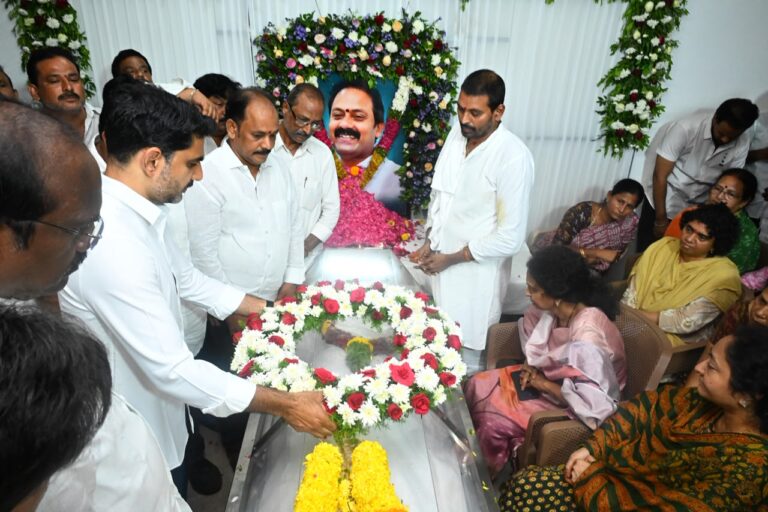 రాజకీయాల్లో హుందాతనానికి ప్రతీక ఆళ్ల నాని :  మంత్రి నారా లోకేష్