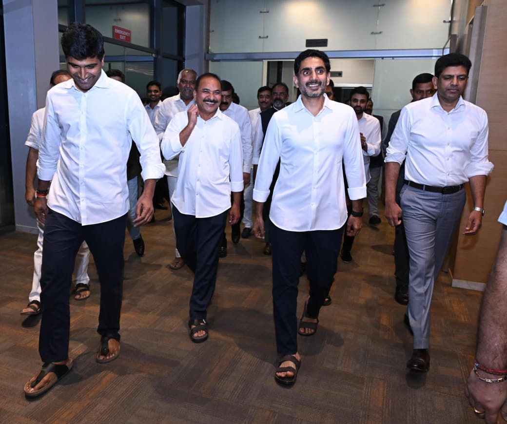 ఢిల్లీలో మంత్రి లోకేశ్కు టీడీపీ ఎంపీలు స్వాగతం Ap Minister Nara Lokesh Welcomed By Tdp Mps In Delhi