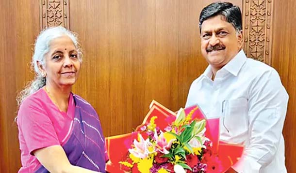 కేంద్రమంత్రి నిర్మలా సీతారామన్తో మంత్రి పయ్యావుల భేటీ Minister Payyavula Meets Union Minister Nirmala Sitharaman