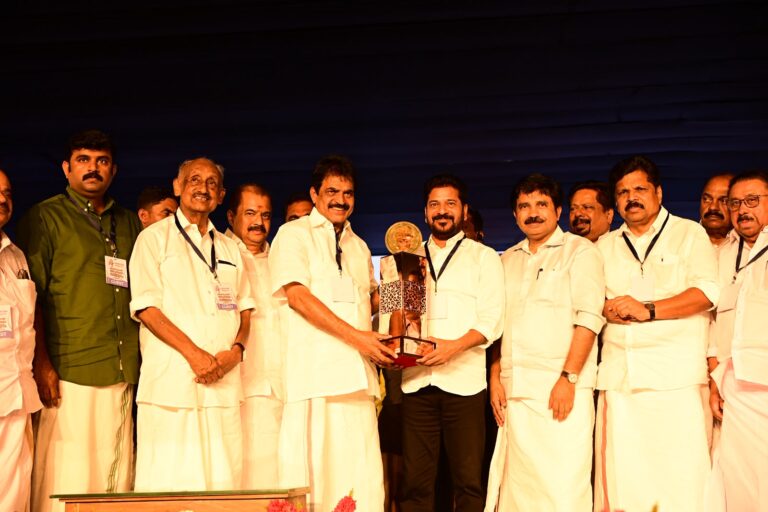 కేరళలో తెలంగాణ సీఎం రేవంత్ రెడ్డికి ప్రతిష్ఠాత్మక అవార్డు