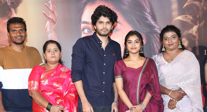 ‘కాగితం పడవలు’ క్లైమాక్స్ చూసి షాక్ అవుతారు. సినిమా కచ్చితంగా ఆడియన్స్ సర్ప్రైజ్ చేస్తుంది: డైరెక్టర్ ఎంజీఆర్ తుకారాం Kagitapu Padavalu Movie Trailer Launch