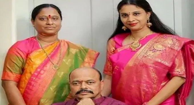 కొండా కుటుంబం ఏ తీరానికి? Article On Konda Family