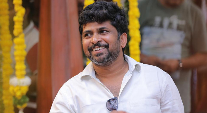 శివ నిర్వాణ నెక్ట్స్ హీరో అతనేనా? Shiva Nirvana Next Movie With Dhanush
