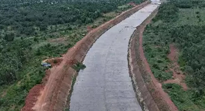 నాడు పరిశ్రమలు.. నేడు గోదావరి జలాలు..! Industries Back Then Godavari Waters Today