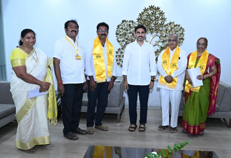 టీడీపీలో చేరిన మంగళగిరి వైసీపీ నేత జొన్నాదుల వరప్రసాదరావు(మణి)