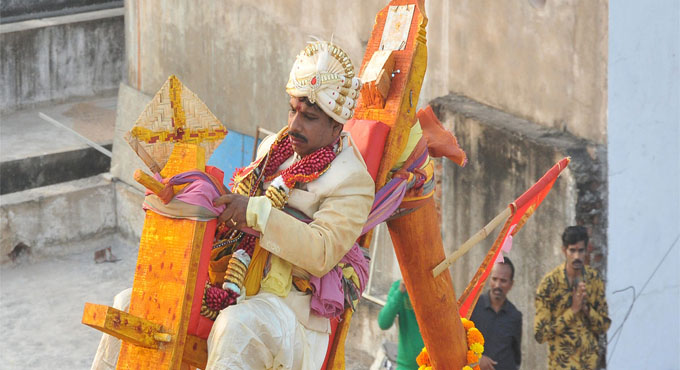 వైభవంగా పైడితల్లి సిరిమానోత్సవం Vizianagaram Pydithalli Ammavari Sirimanotsavam 2026 Celebrated Grandly In Vizianagaram Huge Devotees Attended