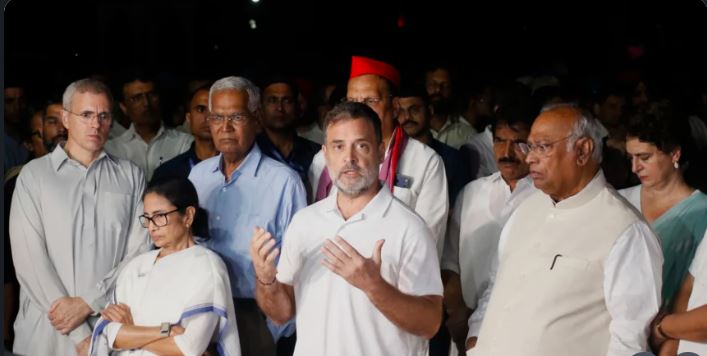 సీఈసీ రాజీనామాకు విపక్ష ఇండీ కూటమి పట్టు.. దేశరాజధానిలో నిరసన పర్వం..! Opposition India Bloc Presses For Cecs Resignation Wave Of Protests In The National Capital