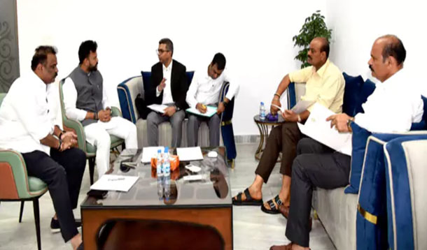 బీసీలపై గొడ్డలి పార్టీకి ఎందుకు అంత కక్ష? : కేంద్రమంత్రి రామ్మోహన్