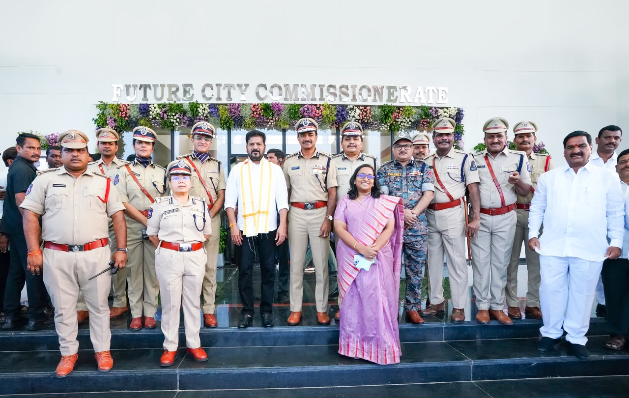 అంతర్జాతీయ స్థాయిలో గ్లోబల్ సమ్మిట్ ఏర్పాట్లుండాలి : సీఎం రేవంత్ రెడ్డి Cm Revanth Reddy Visits Future City