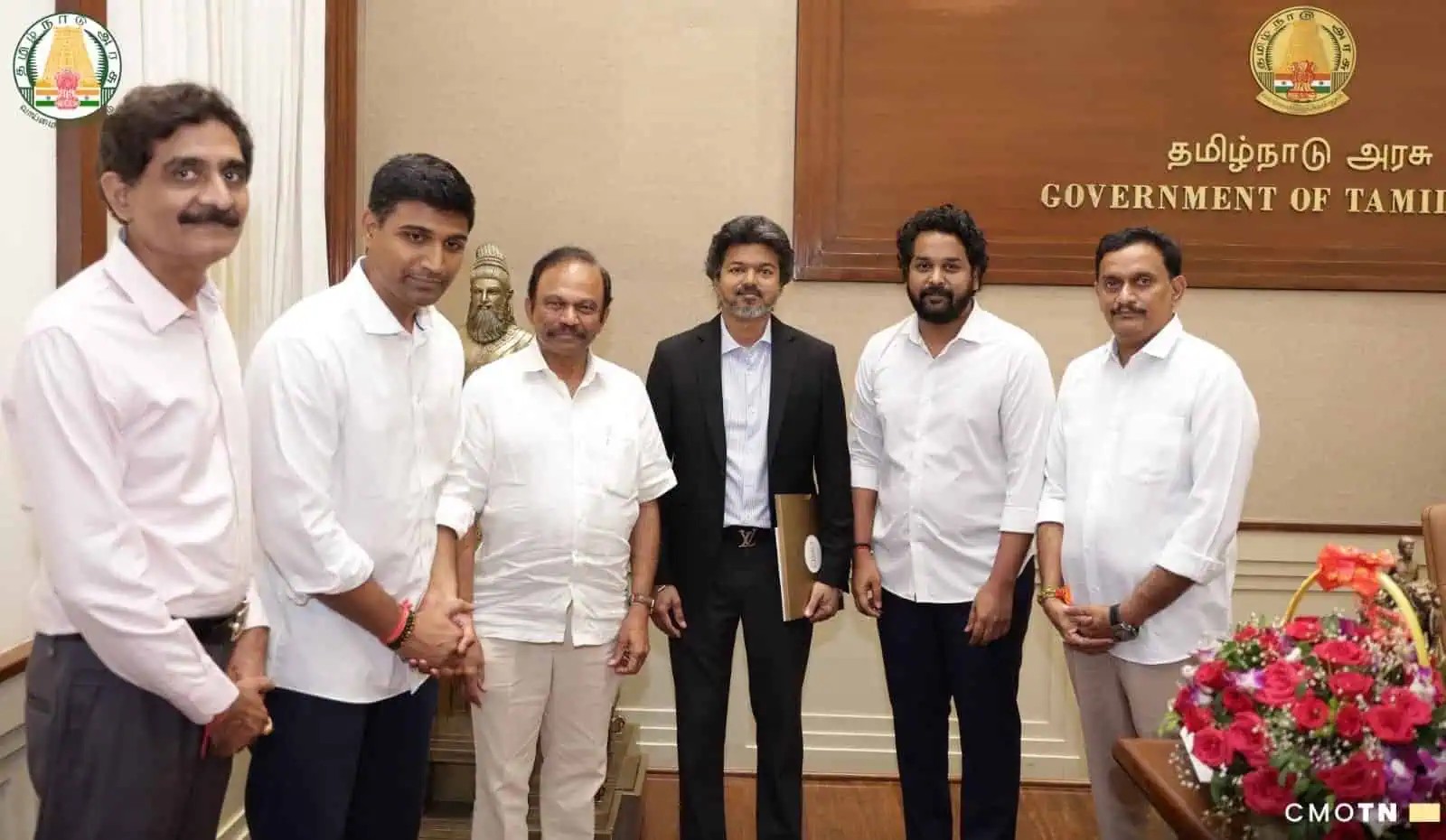 బెజవాడ వేదికగా చంద్రబాబు, పవన్ లతో విజయ్ భేటీ..! Vijay To Meet Chandrababu And Pawan In Bezwada