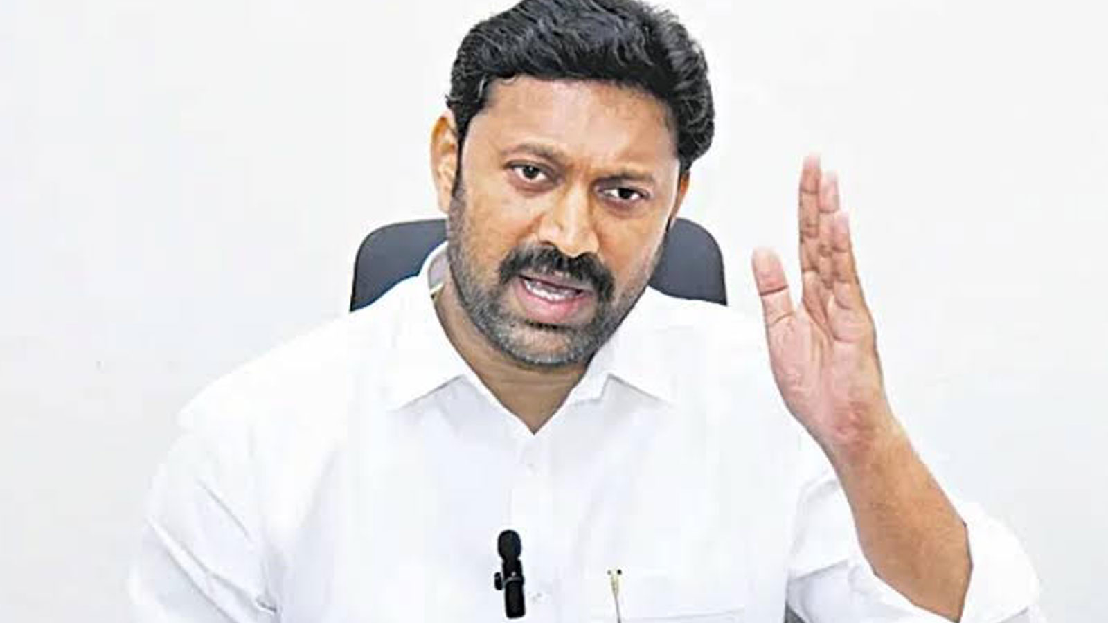 Pulivendula Municipal Elections Mp Avinash Reddy Issues Stern Warning To Officials Over Alleged Bias