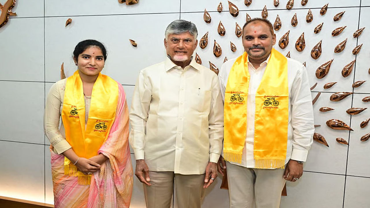 Majji Siri Sahasra Files Nomination For Terlam Zptc Set For High Stakes Botsa Vs Chinna Srinu Battle In Vizianagaram