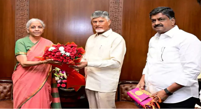 కేంద్రమంత్రి నిర్మలా సీతారామన్‌తో చంద్రబాబు భేటీ