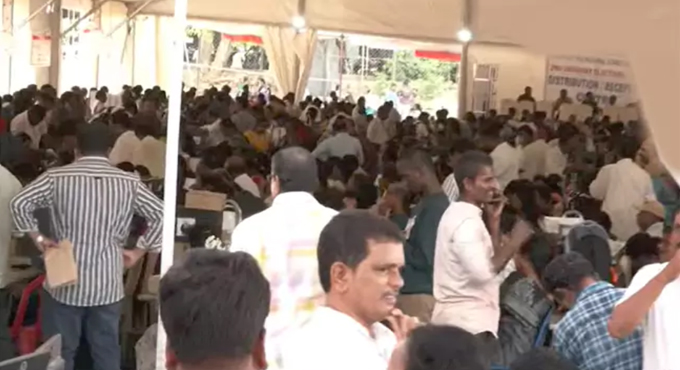 ఏపీలో రేపే మున్సిపల్ ఎన్నికల పోలింగ్ .. ప్రారంభమైన ఎన్నికల సామగ్రి పంపిణీ