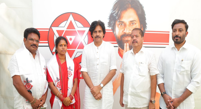 కాకినాడ కార్పొరేషన్పై జనసేన కన్ను.. వైసీపీకి కోలుకోలేని దెబ్బ..! %e0%b0%95%e0%b0%be%e0%b0%95%e0%b0%bf%e0%b0%a8%e0%b0%be%e0%b0%a1 %e0%b0%95%e0%b0%be%e0%b0%b0%e0%b1%8d%e0%b0%aa%e0%b1%8a%e0%b0%b0%e0%b1%87%e0%b0%b7%e0%b0%a8%e0%b1%8d%e0%b0%aa%e0%b1%88 %e0%b0%9c