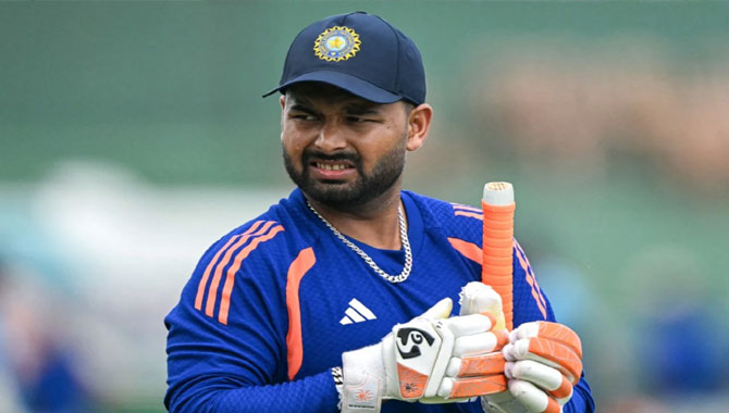 రిషభ్ పంత్ కెరీర్ గ్రాఫ్ డౌన్.. రవిశాస్త్రి కీలక వ్యాఖ్యలు..!