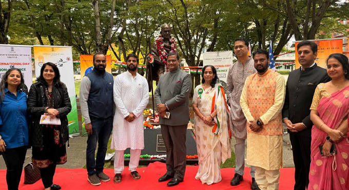 సియాటిల్లో ఘనంగా మహాత్మా గాంధీ జయంతి వేడుకలు.. వాషింగ్టన్ తెలుగు సమితి ఆధ్వర్యంలో నివాళులు! Mahatma Gandhis Birth Anniversary Celebrated Grandly In Seattle Tributes Paid By Washington Telugu Samithi