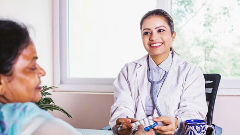 Perimenopause: 40 ఏళ్లు దాటిన మహిళలూ.. హార్మోన్ల మార్పులకు ముందే ఈ ఆరోగ్య పరీక్షలపై దృష్టి పెట్టండి..