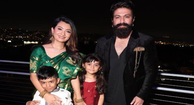 ‘రామాయణ’లో రావణుడిగా నటిస్తున్నానని చెప్పినప్పుడు తన కుమారుడి రియాక్షన్ను గుర్తుచేసుకున్న రాకింగ్ స్టార్ యశ్ Rocking Star Yash Recalls His Sons Reaction When He Told Him He Was Playing Ravana In Ramayana